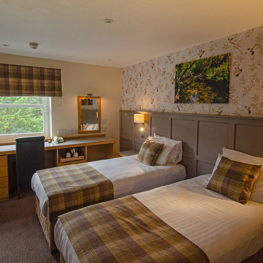 A twin room in The Royal Victoria Hotel in Llanberis